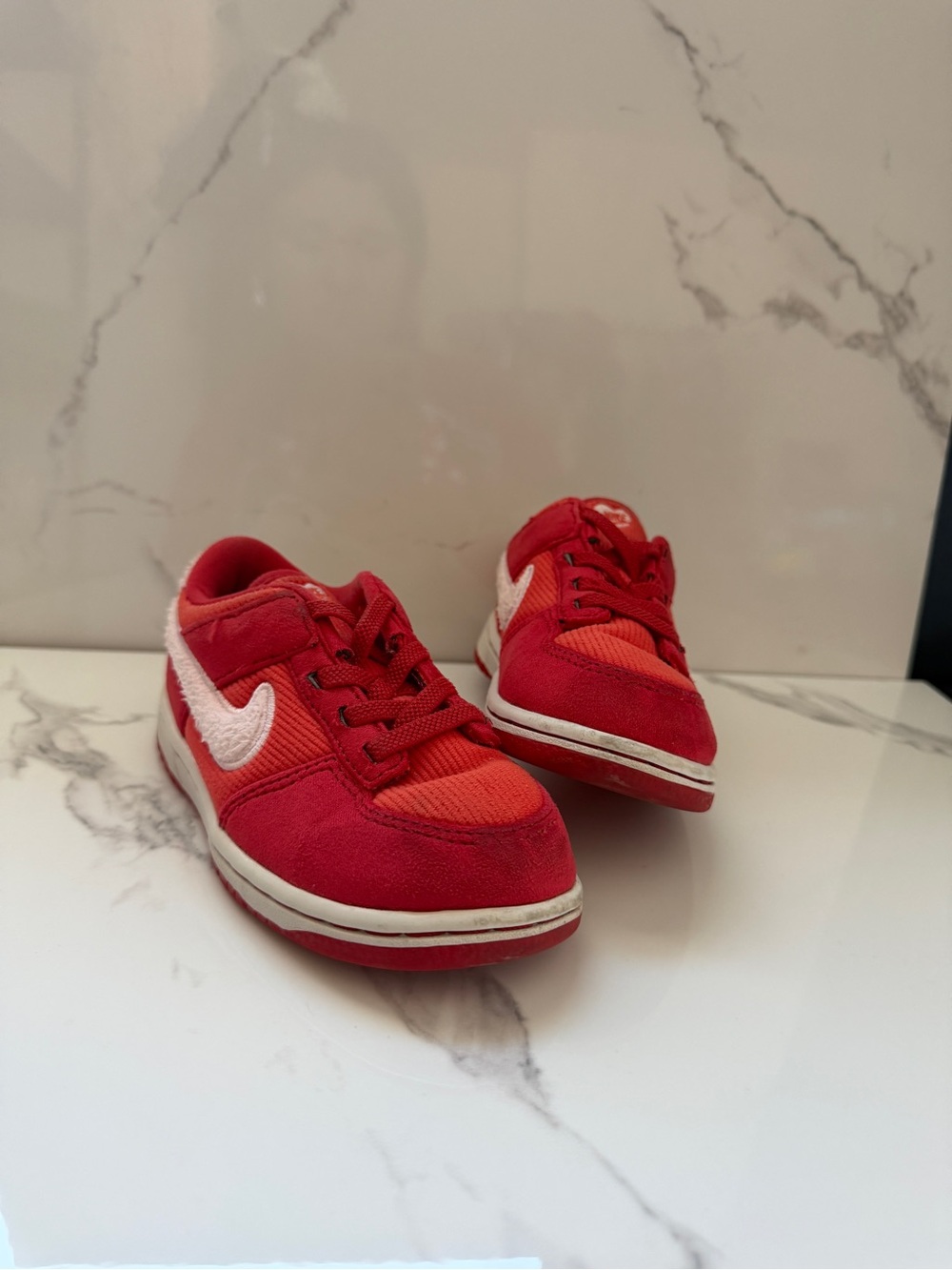 Nike Kids Red and White Low-Top Sneakers